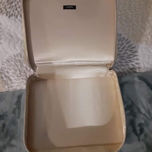 Lancome beauty case NEVER USED LIKE NEW EC - Picture 2 of 8